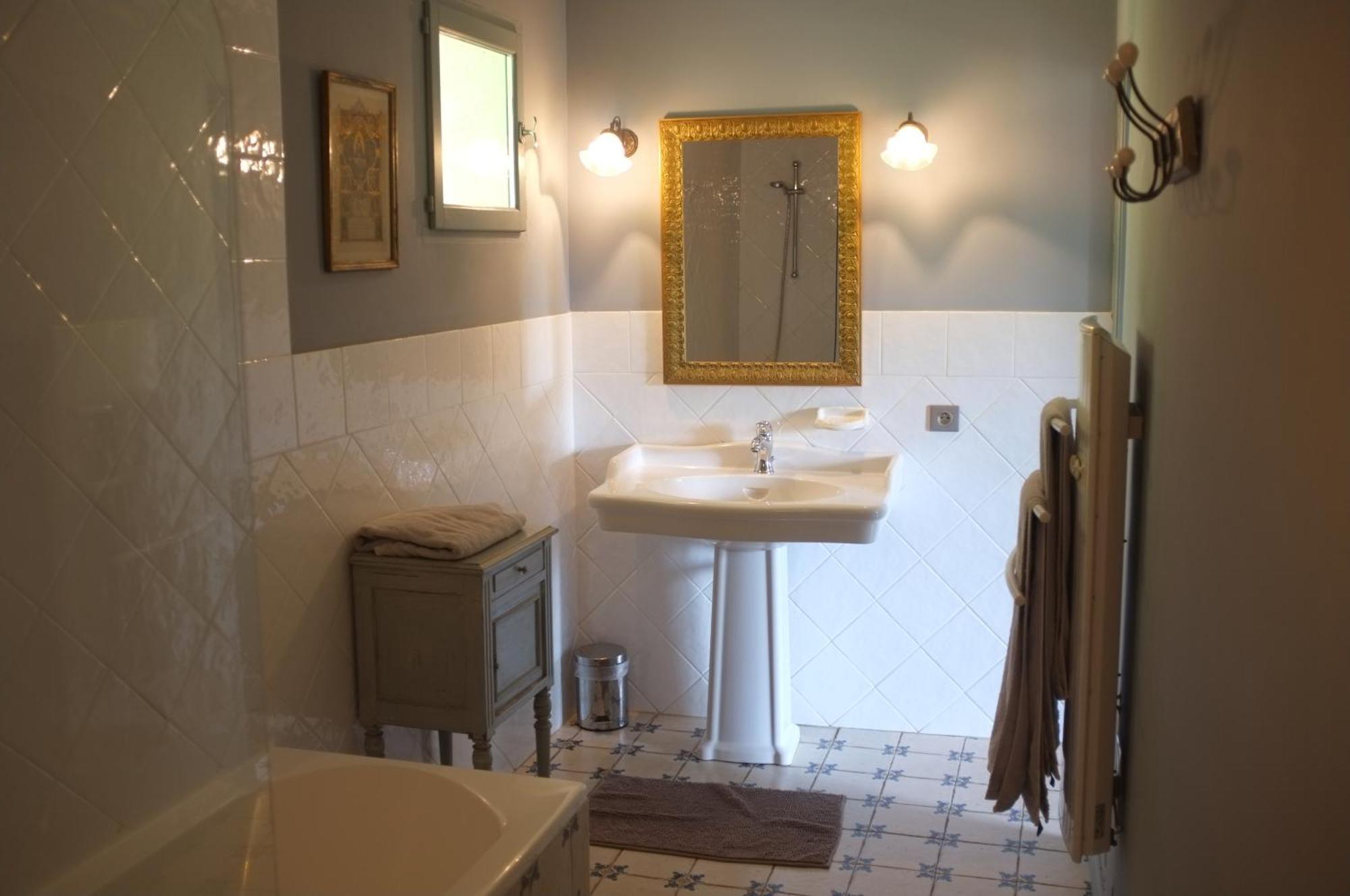 Nabat Le Haut, Chambre Et Table D'Hotes Courniou Exterior foto